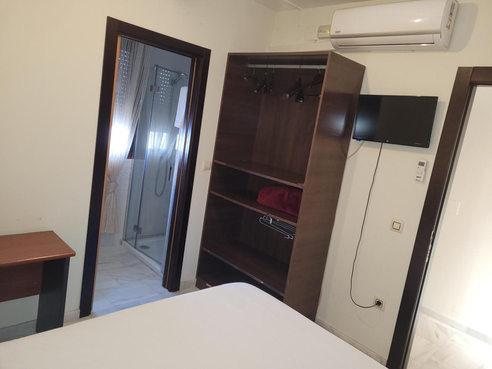 Hostal El Pasaje Puente Genil Bagian luar foto