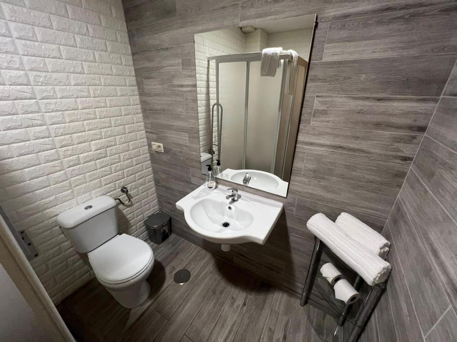 Hostal El Pasaje Puente Genil Bagian luar foto
